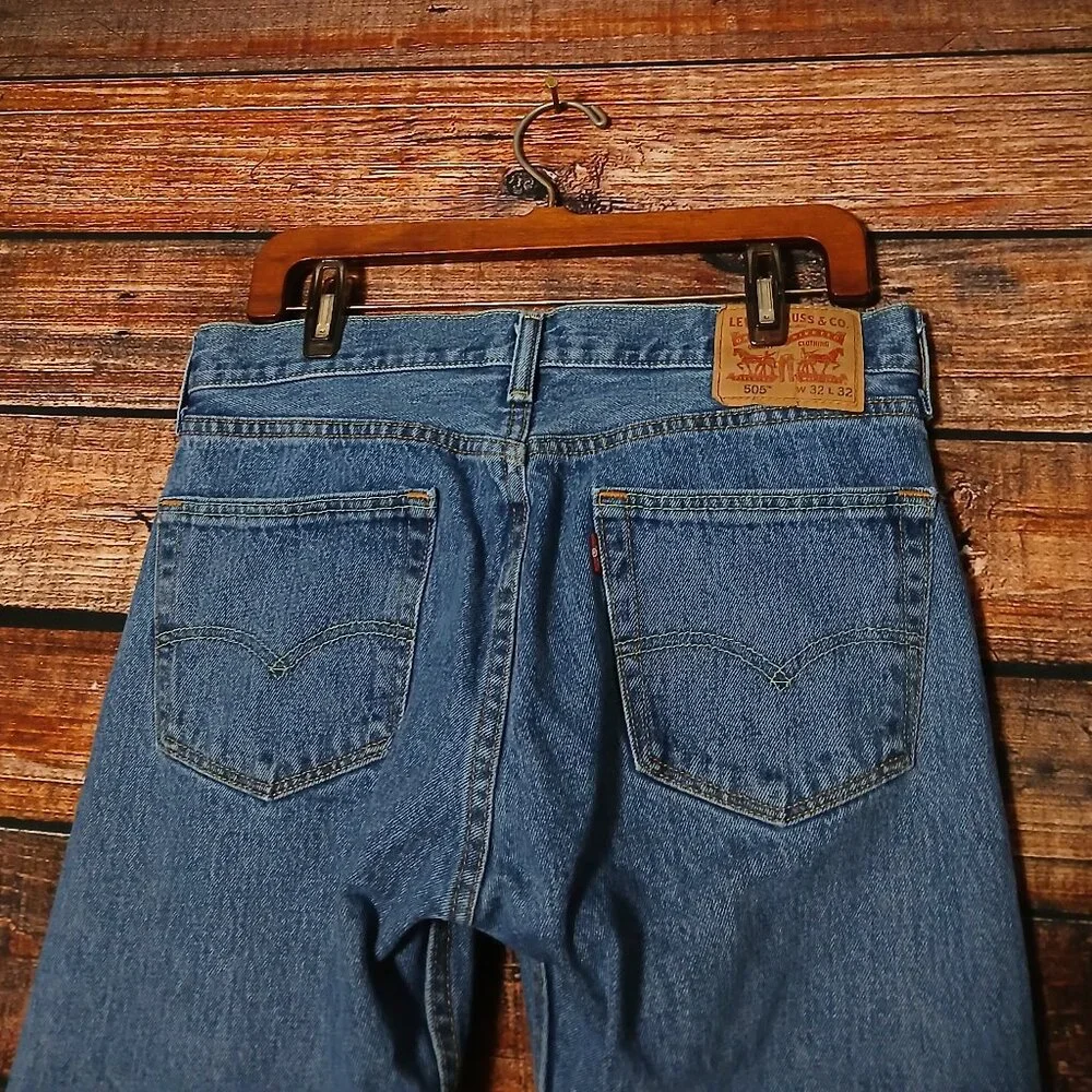 Levis 505 Jeans Mens 32X31 Straight Fit Blue Stonewashed Denim 100% Cotton